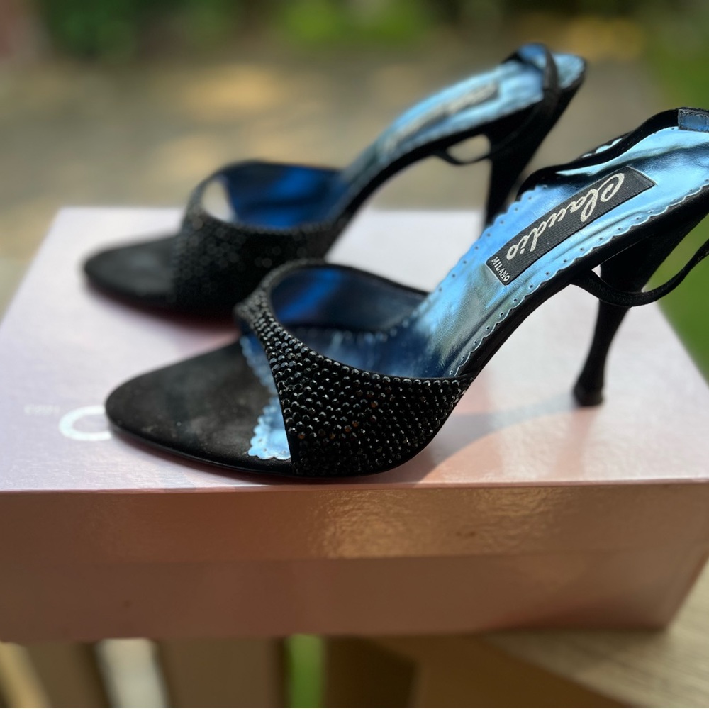 Sacco beaded heel size 6